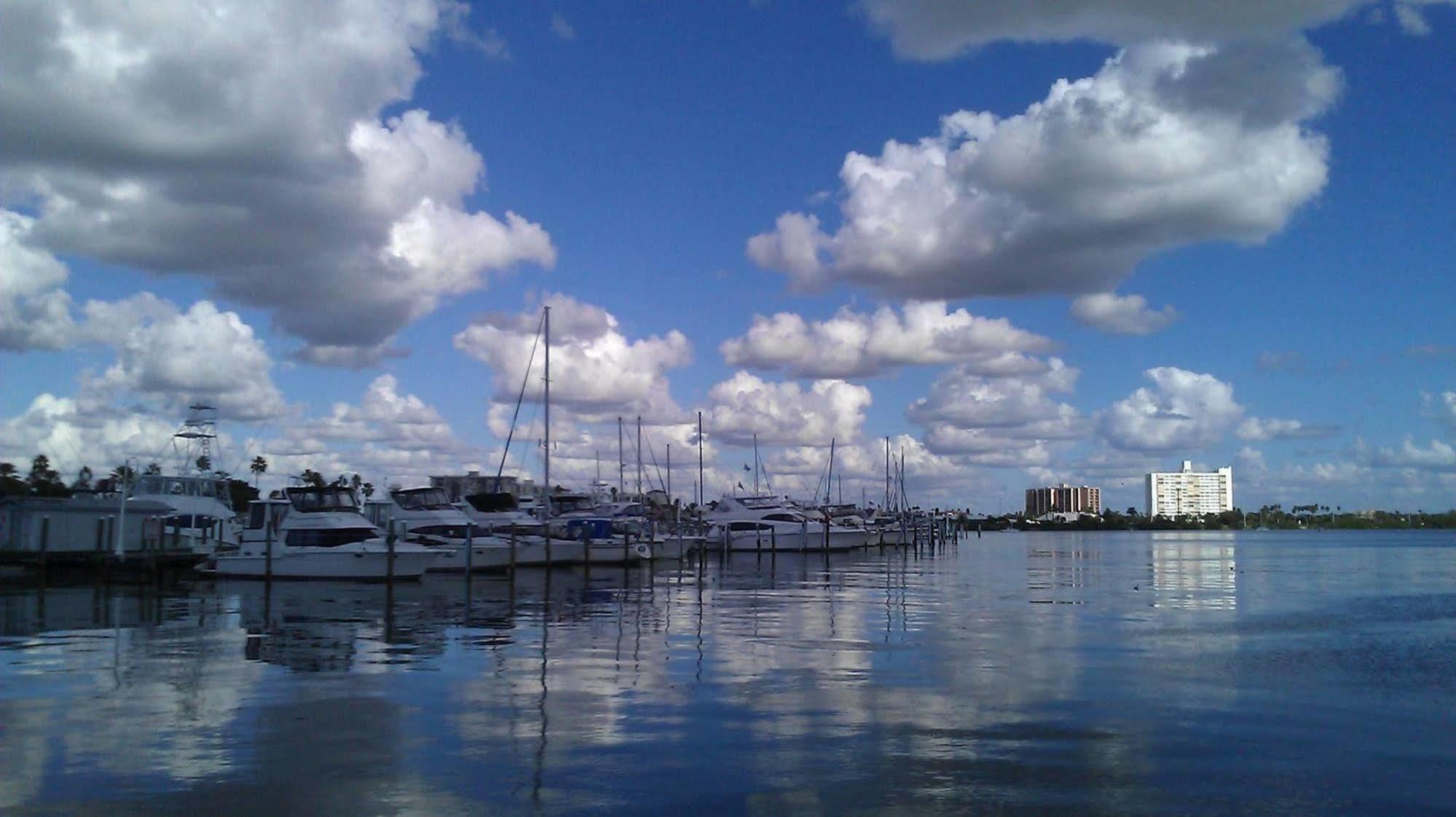Sea Captain Clearwater Beach Εξωτερικό φωτογραφία